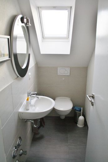 separate Toilette