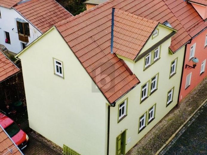 SEHR GEPFLEGT, HOCHWERTIG, ZENTRALE LAGE – Foto 1