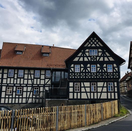 4-Raum Wohnung mit Geschichte- stilvoll leben im frisch sanierten Fachwerkhaus – Foto 1