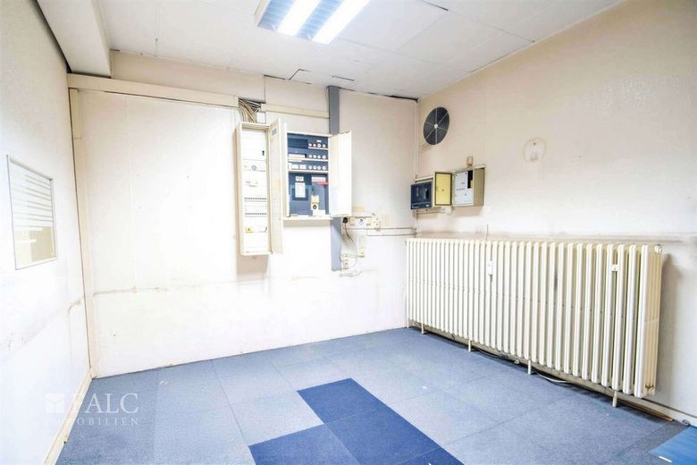 Attraktives Ladenlokal in erstklassiger Innenstadtlage – Büro EG