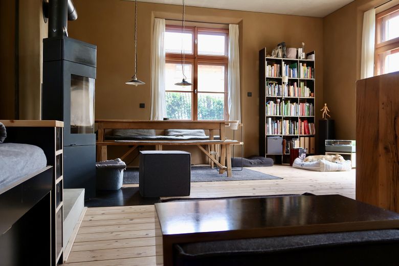 Besonderes Haus mit zeitloser Architektur & ELW am Simssee – Foto 11