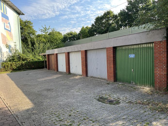 Casa a schiera centrale ampiamente ristrutturata nel 2026 a Geestemünde – Hof