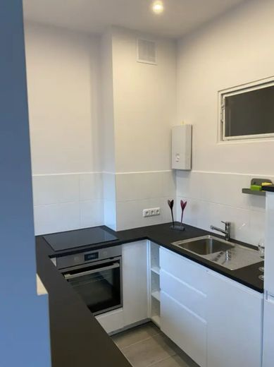Saniertes und möbliertes 1-Zimmer-Wohnung – IMG_5812.JPG