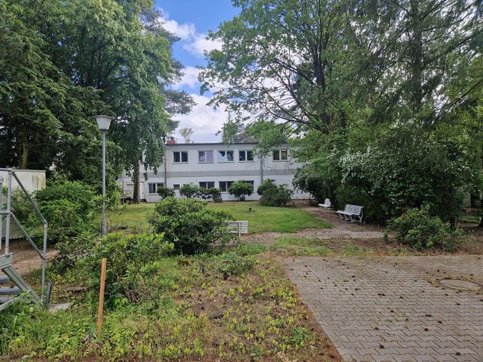 Rückseite Bürogebäude
