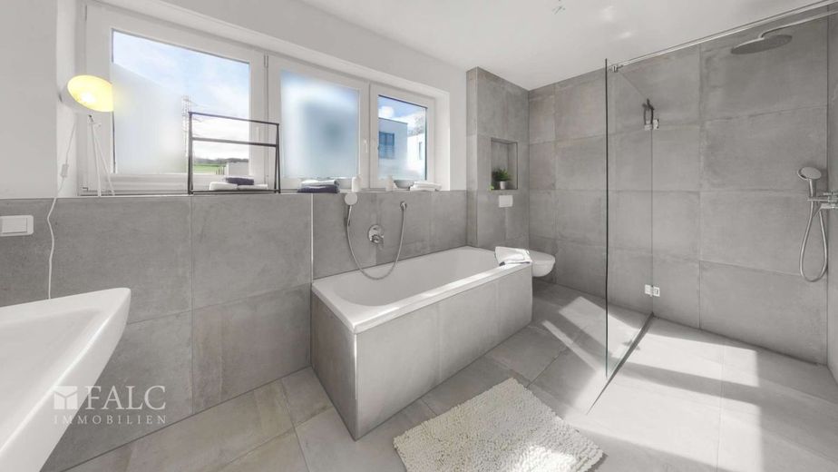 Licht, Qualität, Effizienz - Ihr neues Zuhause mit A+ Standard – Badezimmer