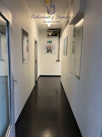 Moderne Bürofläche im EG, Gewerbegebiet Saarlouis-Röderberg – Erschließungsflur