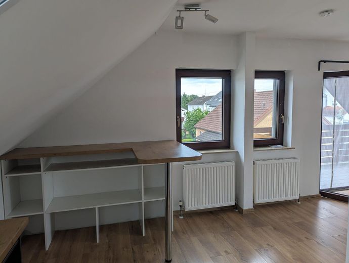 Luminoso piso de 2 habitaciones con encanto – Essbereich