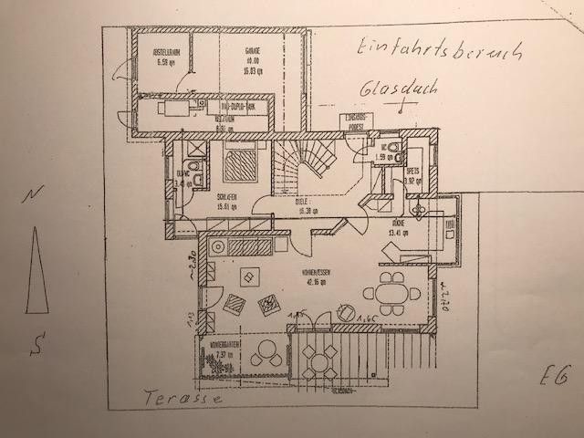 Lichtdurchflutetes Architektenhaus – Grundriss EG