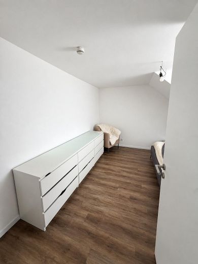 2023 yapımı dubleks · bağımsız ev girişi · balkon · 3 oda · mobilyalı mümkün – Fotoğraf 16