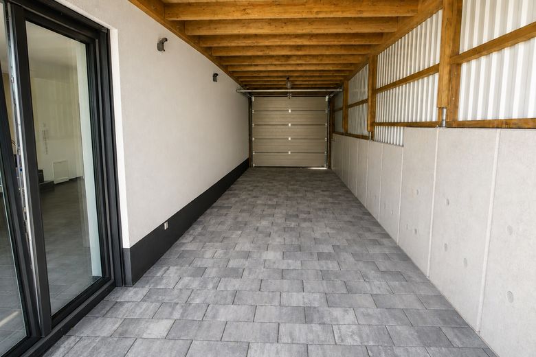 Hochwertige DHH | Neubaugebiet | Top-Lage | A+ | 150 m² | Geschlossenes Carport – الصورة 6