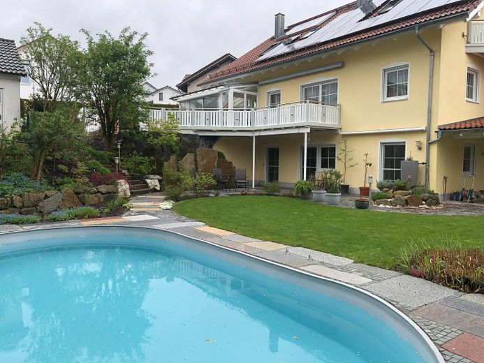 Wunderschönes Familienidyll mit parkähnlichem Garten, Pool, ELW, Klima und PV, VON PRIVAT! – Foto 7