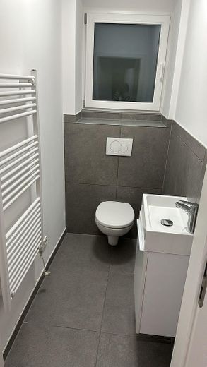 Geniş ve modern: 2 banyolu 4 odalı daire – Gästebad (leer)