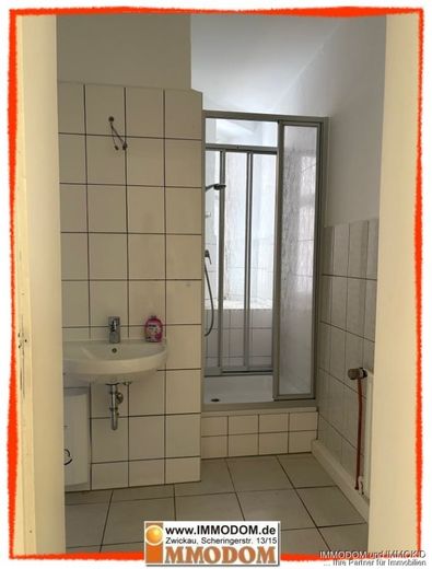 Repräsentative Büroeinheit mit Balkon, 2 WCs, Küche und großem Foyer in Zwickau-Nordvorstadt zu vermieten! – Dusche