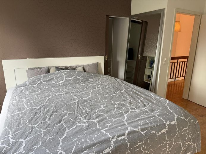 Schlafzimmer mit Ankleide