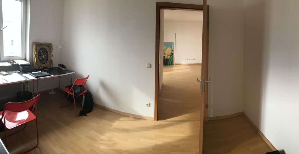 Blick Schlafzimmer zum Wohnzim
