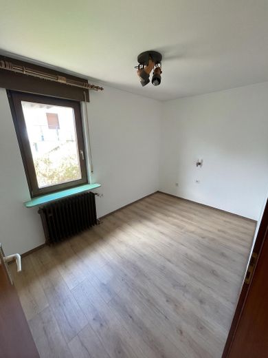 Sonnige Dachgeschosswohnung mit Terrasse in Lauterbach (Schwarzwald)– 4,5 Zimmer, Garage inklusive! – Foto 8