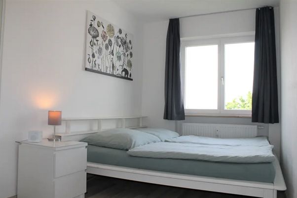 Kapitalanlage - 2 ZW mit Balkon, Einbauküche u. TG-Stellplatz in Waiblingen – Schlafzimmer