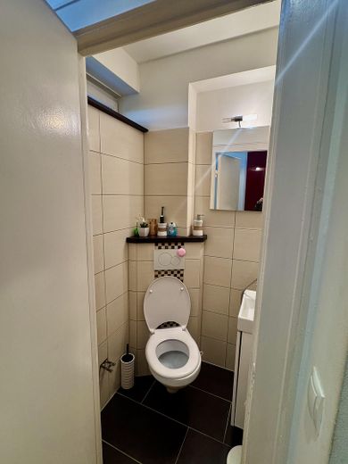 Charmantes Reihenhaus in Hamburg-Rahlstedt – Gäste-WC Erdgeschoss