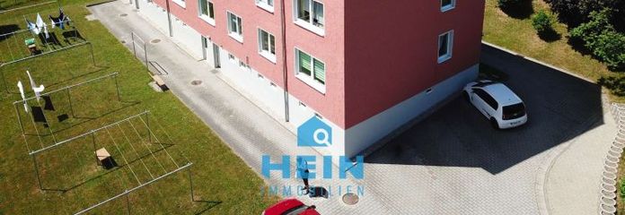 Solide Mieteinnahmen sichern: Helle Eigentumswohnung mit Stellplatz und Tageslichtbad