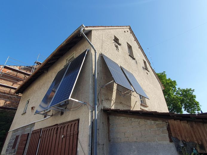 Family-friendly detached house with a large plot – Solaranlage an Scheune