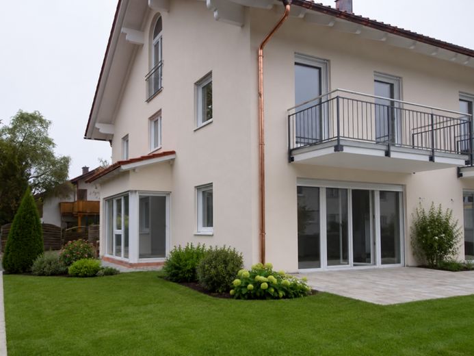 Modernes Familienwohnen mit viel Platz – hochwertige DHH in ruhiger Wohnlage von Geretsried – Foto 1