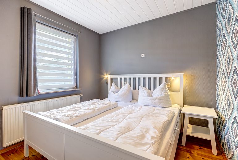 Fewo 1 im EG - gr.Schlafzimmer