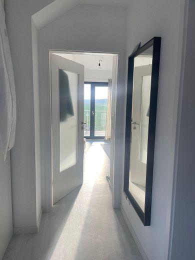 Schlazimmer mit Balkon 2. OG