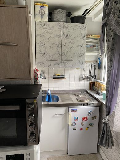 Sehr gepflegte 1-Zimmer-Wohnung in Sindelfingen Goldberg, 300m zur S-Bahnhaltestelle, von Privat – Küchenzeile