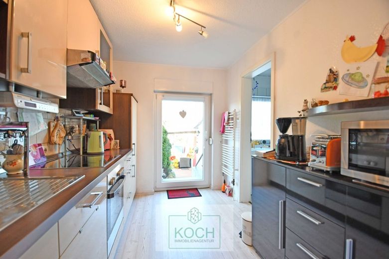 Größtenteils modernisiertes Einfamilienhaus in ruhiger Lage von Langen – Küche_EG