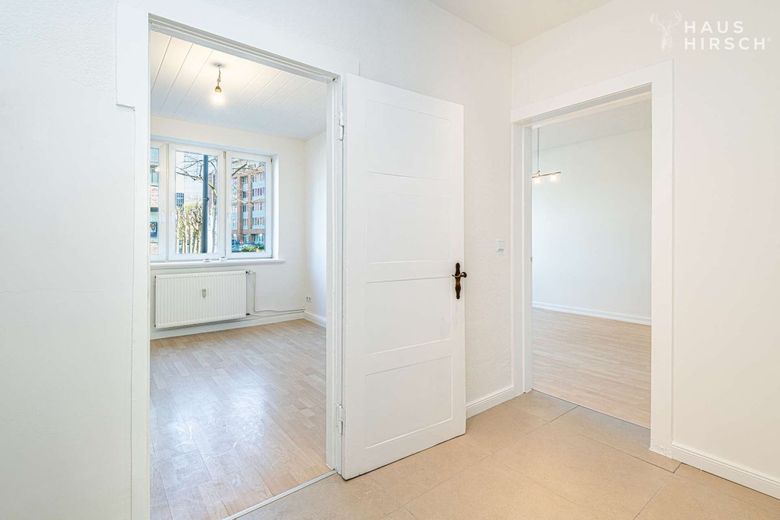 Gut angebundene Zweizimmerwohnung in der "Stradellakehre" – Flur Blick Zimmer 1