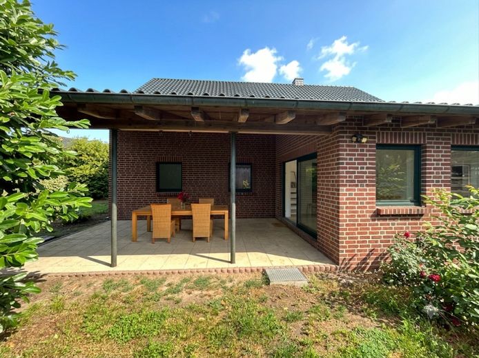 Amplia casa bifamiliar/zona de uso mixto, 280 m² – Foto 18