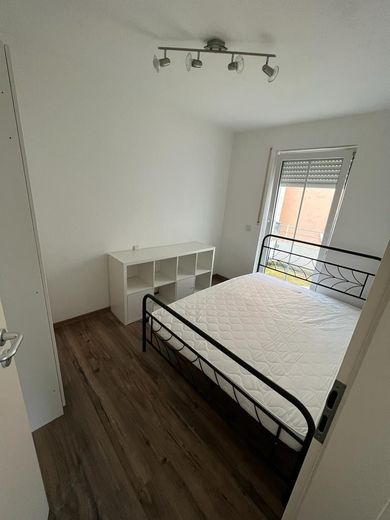 2 - Zimmerwohnung Vollmöbliert und in Stadtnähe – Foto 7