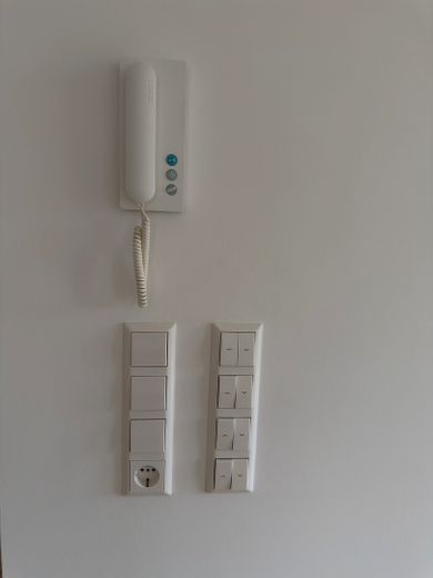 Wysokiej jakości zmodernizowane, bez barier – mieszkanie 2-pokojowe z dużym tarasem – Zdjęcie 8