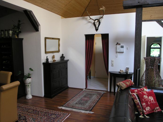 Exklusiv DG-Penthouse JAGDSCHLOSS 20km von L-Bhf 210m², 40m² Dachterrasse, Park, See, 2 Bäder – Wohnen