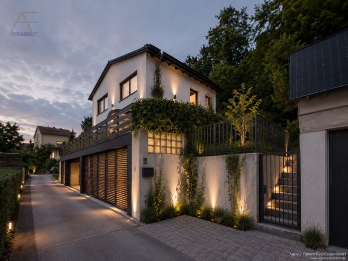 Licht. Raum. Lebensqualität. - Ein Zuhause zum Ankommen und Wohlfühlen mit Entwicklungspotenzial. – Außenansicht