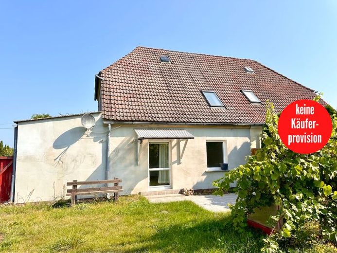 HORN IMMOBILIEN ++ RESERVIERT++Doppelhaushälfte bei Penkun im großen Grundstück in ruhige Lage – Foto 1