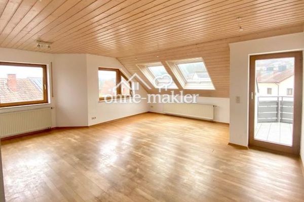 Sonnige Wohnung mit Charme und viel Platz