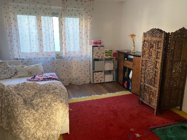 Top Renovierte 3-Zimmer Wohnung mit 2-Balkone in besster Lage von Echterdingen – GastZimmer1
