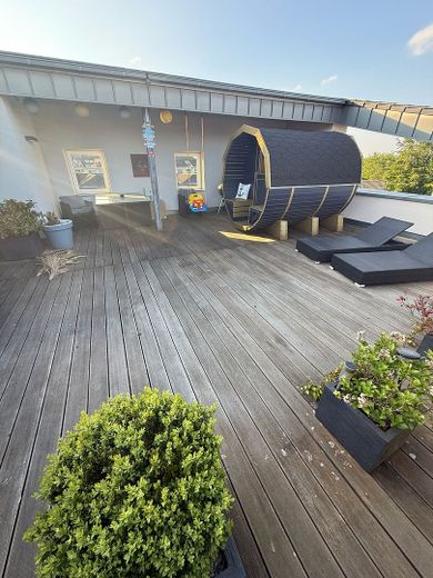 Exklusive und sehr zentral gelegene Penthaus-Wohnung in Simmerath – Dachterrasse