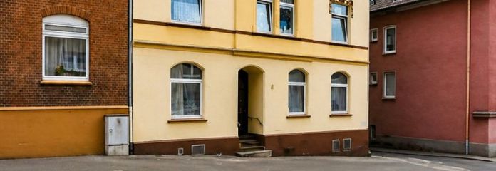 Großzügige 4-Zimmer-Wohnung mit Balkon, Stellplatz& Ausbaupotenzial