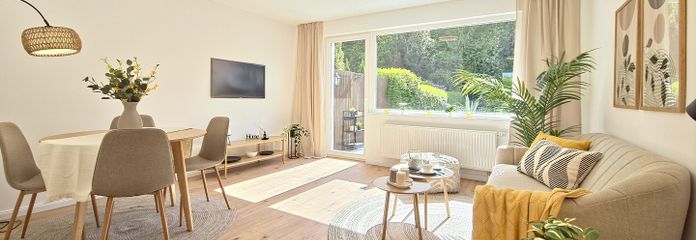 Wohnzimmer Blick zur Terrasse