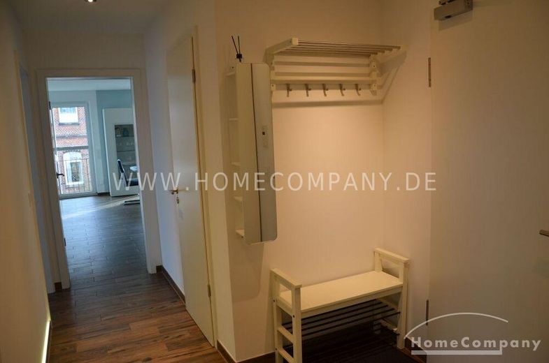 Schöne, geräumige 4 Zi.Whg., möbliert, mit Balkon. – 9ad80261666327bd2dc33077f046de2c9ff37a9a.jpg
