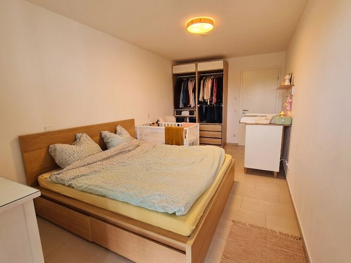 Schlafzimmer mit Doppelbett