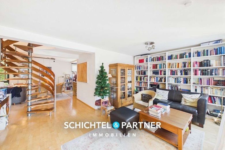 Radio Bremen | Große 5-Zimmer-Maisonettewohnung mit Balkon und Garage – S&amp;P | Wohnzimmer