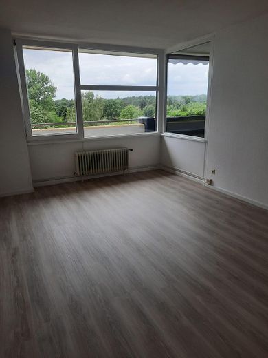 Helle 2‑Zimmer‑Wohnung mit großem Balkon – zentral in Hämelerwald – Schlafzimmer / Büro Bild 2
