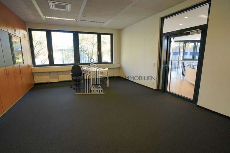 ATIK: Moderne Büroflächen im High-Tech-Park in Mannheim – Foyer