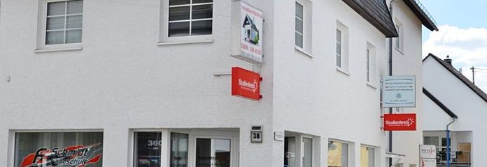 Büro - Praxis: Wohn- und Geschäftshaus im Zentrum von Dierdorf, komplett vermietet