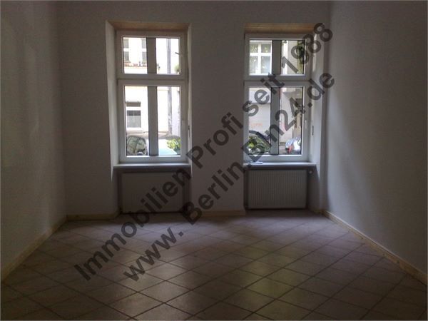G+ 4 Zimmer Nähe U Bahn - der Stellplatz kostet Extra – 2011-07-18 09-00-41