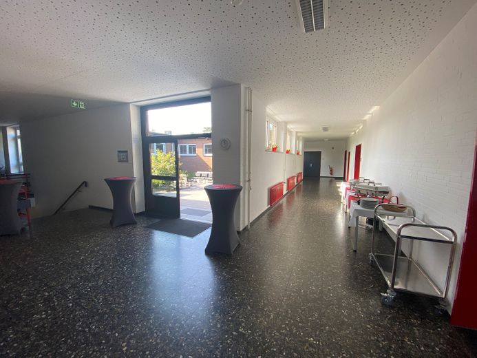 Selbstgenutzt oder vermietet - Gewerbeimmobilie in Coesfeld – Zugang vom OG zum Innenhof