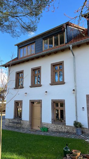 Büyük bahçeli ve ayrı girişli daireli A Plus enerji kimlik belgeli kır evi – Front